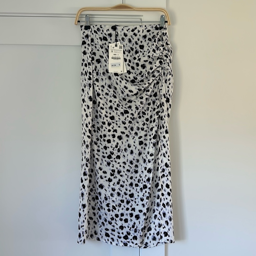 Zara Animal Print Midi Skirt